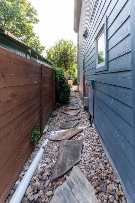 Luxury Modern Home In Dt Austin Exterior photo